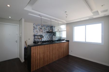 Sala de apartamento à venda com 2 quartos, 45m² em Piraporinha, Diadema