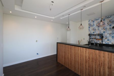 Sala de apartamento à venda com 2 quartos, 45m² em Piraporinha, Diadema
