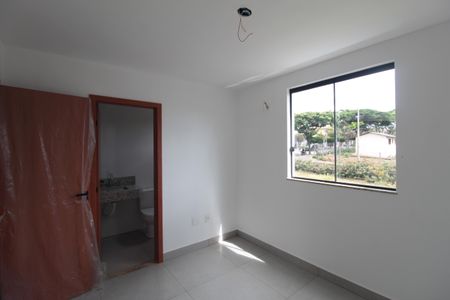 Casa à venda com 118m², 3 quartos e 1 vagaSuite