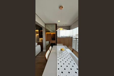Apartamento à venda com 90m², 3 quartos e 2 vagasVaranda