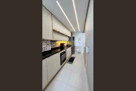 Apartamento à venda com 90m², 3 quartos e 2 vagasCozinha