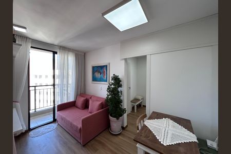 Apartamento à venda com 40m², 1 quarto e 1 vagaSala 