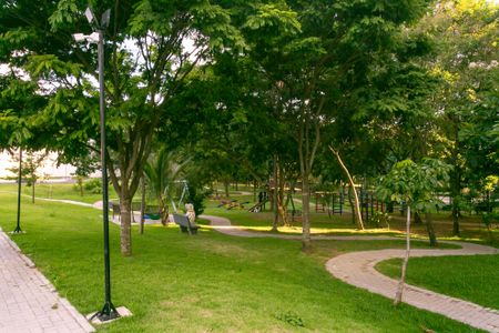 Apartamento para alugar com 44m², 2 quartos e 1 vaga Apartamento para alugar com 44m², 2 quartos e 1 vagaÁrea comum - Playground