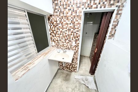 Casa de condomínio para alugar com 60m², 1 quarto e sem vaga Casa de condomínio para alugar com 60m², 1 quarto e sem vagaLavanderia