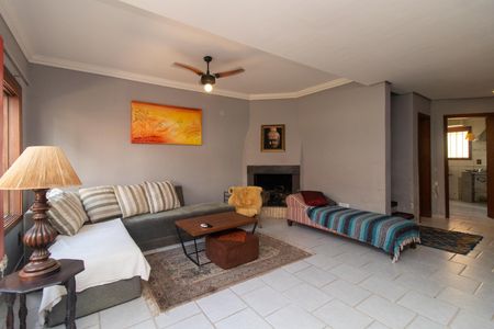 Casa de condomínio para alugar com 190m², 3 quartos e 2 vagas Casa de condomínio para alugar com 190m², 3 quartos e 2 vagasSala