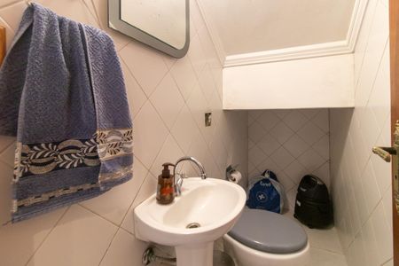 Casa de condomínio para alugar com 190m², 3 quartos e 2 vagas Casa de condomínio para alugar com 190m², 3 quartos e 2 vagasLavabo