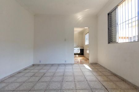 Quarto de casa para alugar com 1 quarto, 40m² em Vila Nhocuné, São Paulo