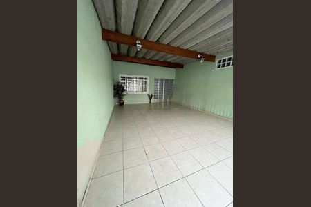 Casa à venda com 3 quartos, 180m² em Km 18, Osasco