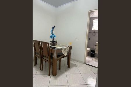 Casa à venda com 3 quartos, 180m² em Km 18, Osasco