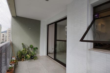 Apartamento para alugar com 60m², 2 quartos e 1 vagaVaranda