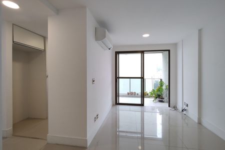 Apartamento para alugar com 60m², 2 quartos e 1 vagaSala