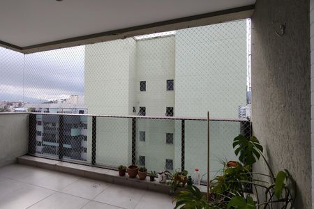 Apartamento para alugar com 60m², 2 quartos e 1 vagaVaranda
