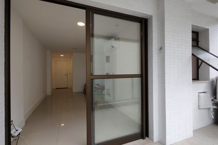 Apartamento para alugar com 60m², 2 quartos e 1 vagaVaranda