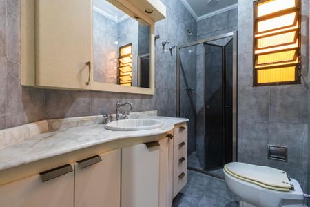 Casa para alugar com 180m², 3 quartos e sem vaga Casa para alugar com 180m², 3 quartos e sem vagaBanheiro Social