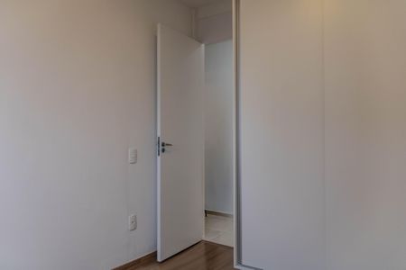 Quarto 2 de apartamento para alugar com 2 quartos, 45m² em Buritis, Belo Horizonte