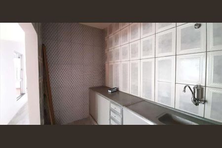 Casa à venda com 106m², 3 quartos e 1 vaga