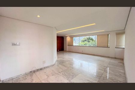 Apartamento à venda com 4 quartos, 198m² em Vila Paris, Belo Horizonte
