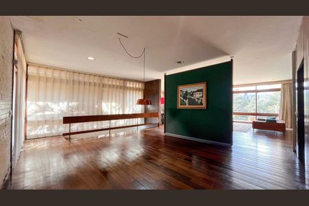 Casa à venda com 4 quartos, 1000m² em Cidade Jardim, Belo Horizonte