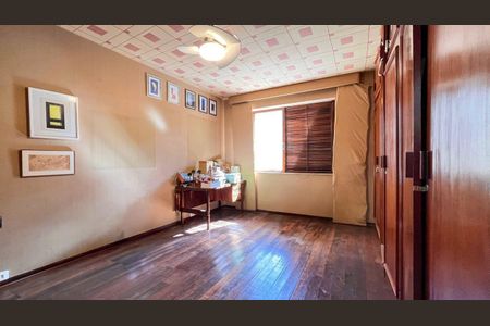 Casa à venda com 4 quartos, 1000m² em Cidade Jardim, Belo Horizonte