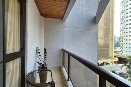 Varanda da Sala  de apartamento à venda com 3 quartos, 97m² em Cambuí, Campinas