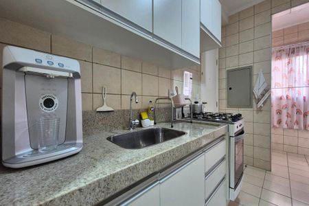 Apartamento à venda com 97m², 3 quartos e 2 vagasCozinha 