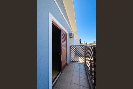 Casa para alugar com 192m², 3 quartos e 3 vagas Casa para alugar com 192m², 3 quartos e 3 vagasVaranda