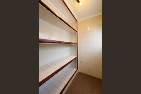 Casa para alugar com 192m², 3 quartos e 3 vagas Casa para alugar com 192m², 3 quartos e 3 vagasDispensa