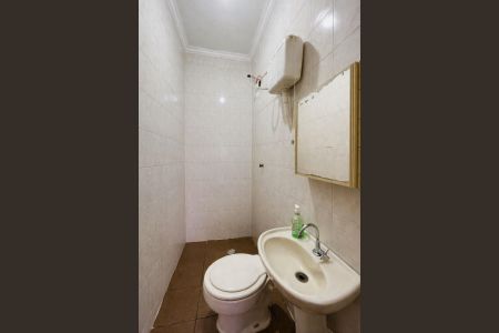 Casa para alugar com 192m², 3 quartos e 3 vagas Casa para alugar com 192m², 3 quartos e 3 vagasBanheiro