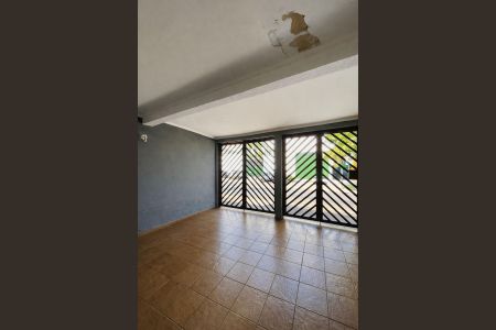 Casa para alugar com 192m², 3 quartos e 3 vagas Casa para alugar com 192m², 3 quartos e 3 vagasGaragem