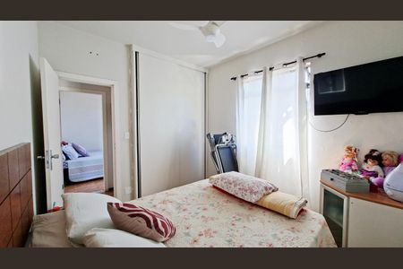 Apartamento à venda com 2 quartos, 57m² em Sagrada Família, Belo Horizonte