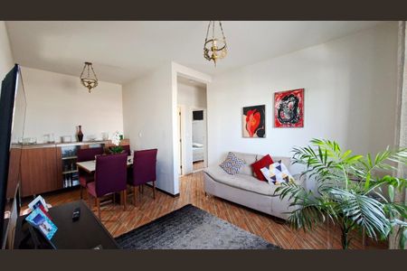 Apartamento à venda com 2 quartos, 57m² em Sagrada Família, Belo Horizonte