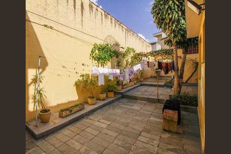 Casa à venda com 3 quartos, 273m² em Vila Anglo Brasileira, São Paulo