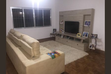 Casa à venda com 3 quartos, 273m² em Vila Anglo Brasileira, São Paulo