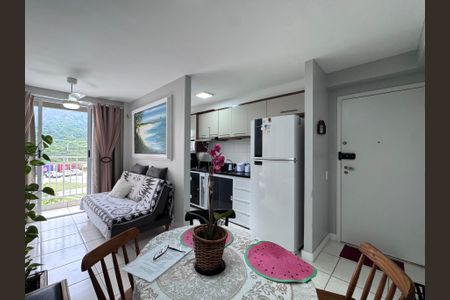 Sala de apartamento para alugar com 2 quartos, 57m² em Barra Olímpica, Rio de Janeiro