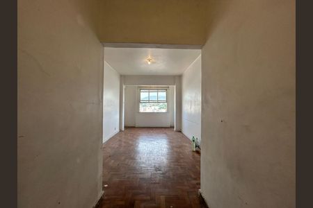 Apartamento à venda com 71m², 2 quartos e sem vaga