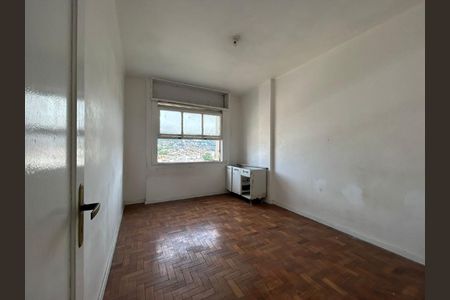 Apartamento à venda com 71m², 2 quartos e sem vaga