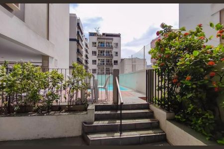 Apartamento à venda com 75m², 2 quartos e 1 vaga