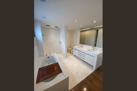 Apartamento à venda com 192m², 3 quartos e 4 vagas