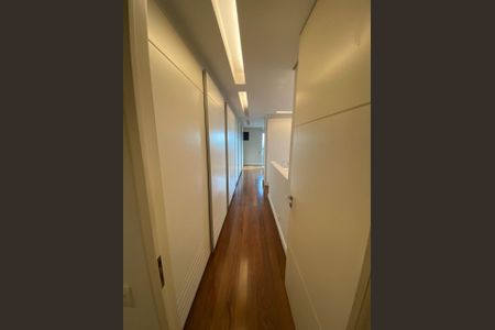 Apartamento à venda com 192m², 3 quartos e 4 vagas