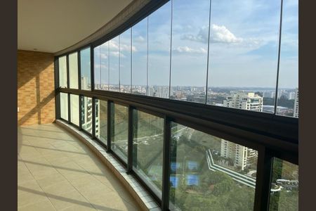 Apartamento à venda com 192m², 3 quartos e 4 vagas