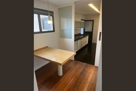 Apartamento à venda com 192m², 3 quartos e 4 vagas