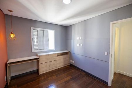 Apartamento à venda com 2 quartos, 58m² em Jardim Tupanci, Barueri