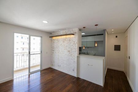 Apartamento à venda com 2 quartos, 58m² em Jardim Tupanci, Barueri