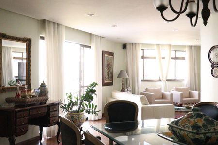 Apartamento à venda com 4 quartos, 460m² em Gutierrez, Belo Horizonte