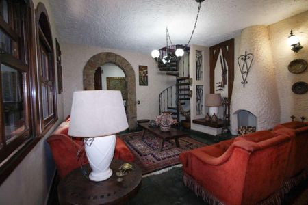 Casa à venda com 4 quartos, 715m² em São Bento, Belo Horizonte