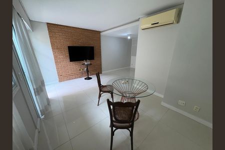 Apartamento à venda com 96m², 2 quartos e 1 vaga