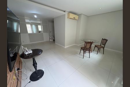 Apartamento à venda com 96m², 2 quartos e 1 vaga