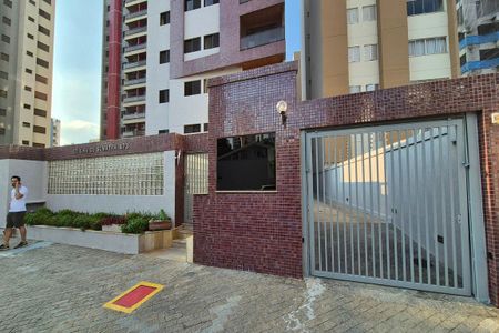 Apartamento à venda com 97m², 3 quartos e 2 vagasFachada e Portaria