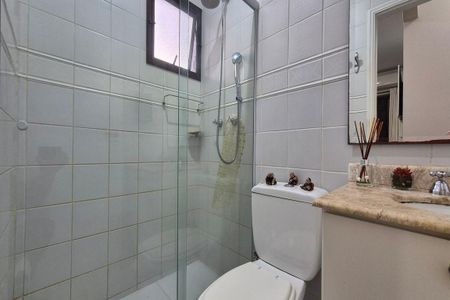 Apartamento à venda com 97m², 3 quartos e 2 vagasBanheiro da Suíte