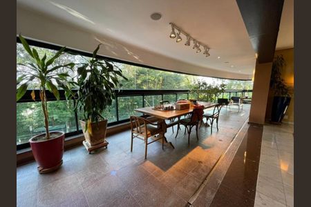 Apartamento à venda com 385m², 4 quartos e 6 vagas